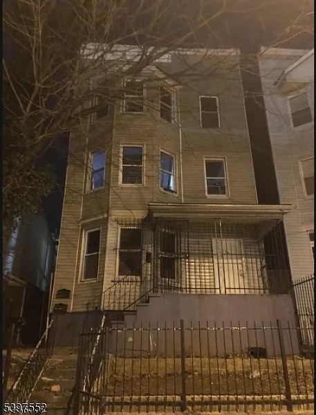 133 Elizabeth Ave