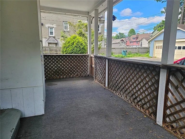 9 Rowley St #3 — Photo 8