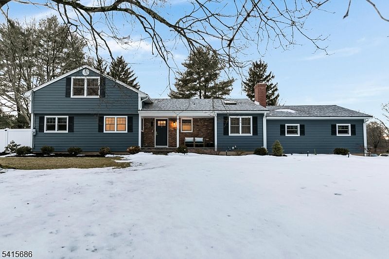 1st image of 24 Wharton Way