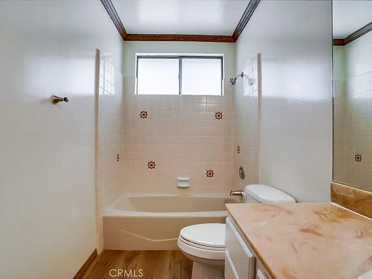 1307 Mackay Ln — Photo 30