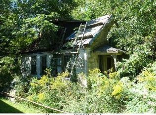 13 Carpet St, Enfield, CT 06082