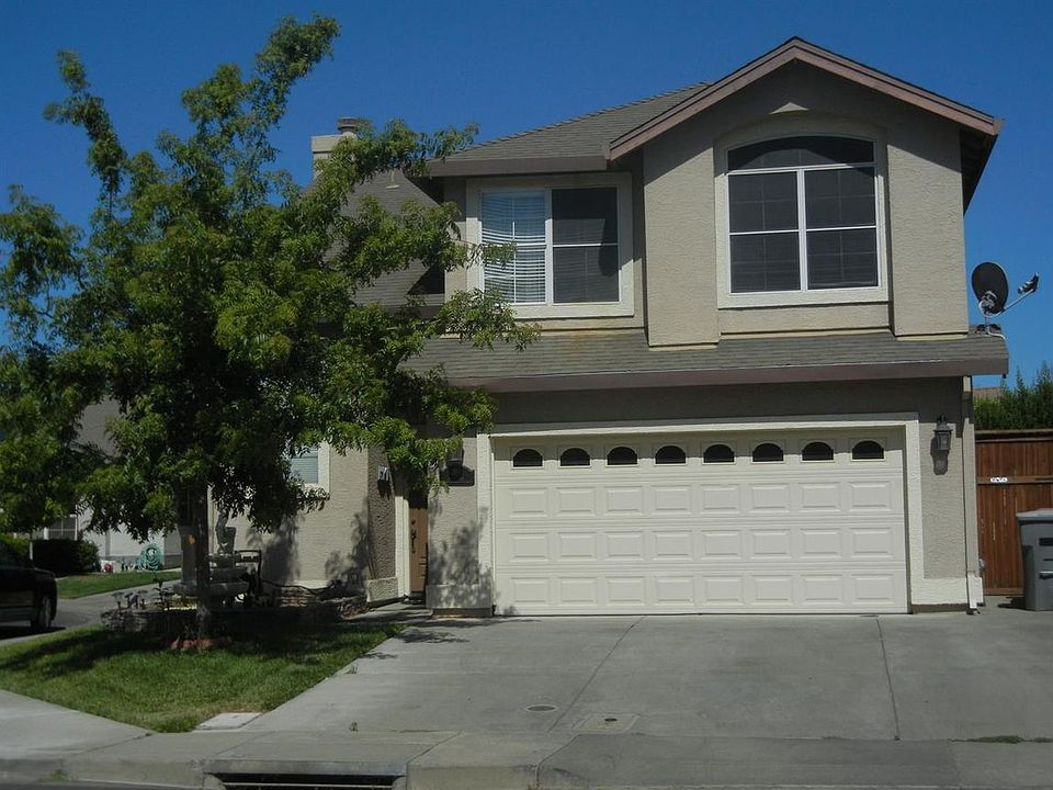 1st image of 268 Pearl Way