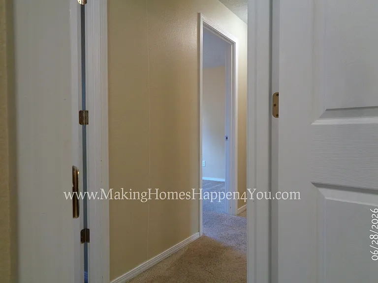 260 SW Oregon Trail Dr — Photo 34