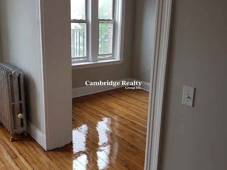 12 Farrington Ave #5T — Photo 10