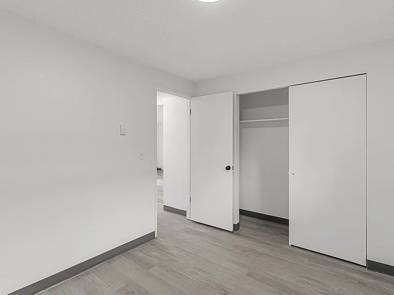 Cedar Green Apartments — Photo 8