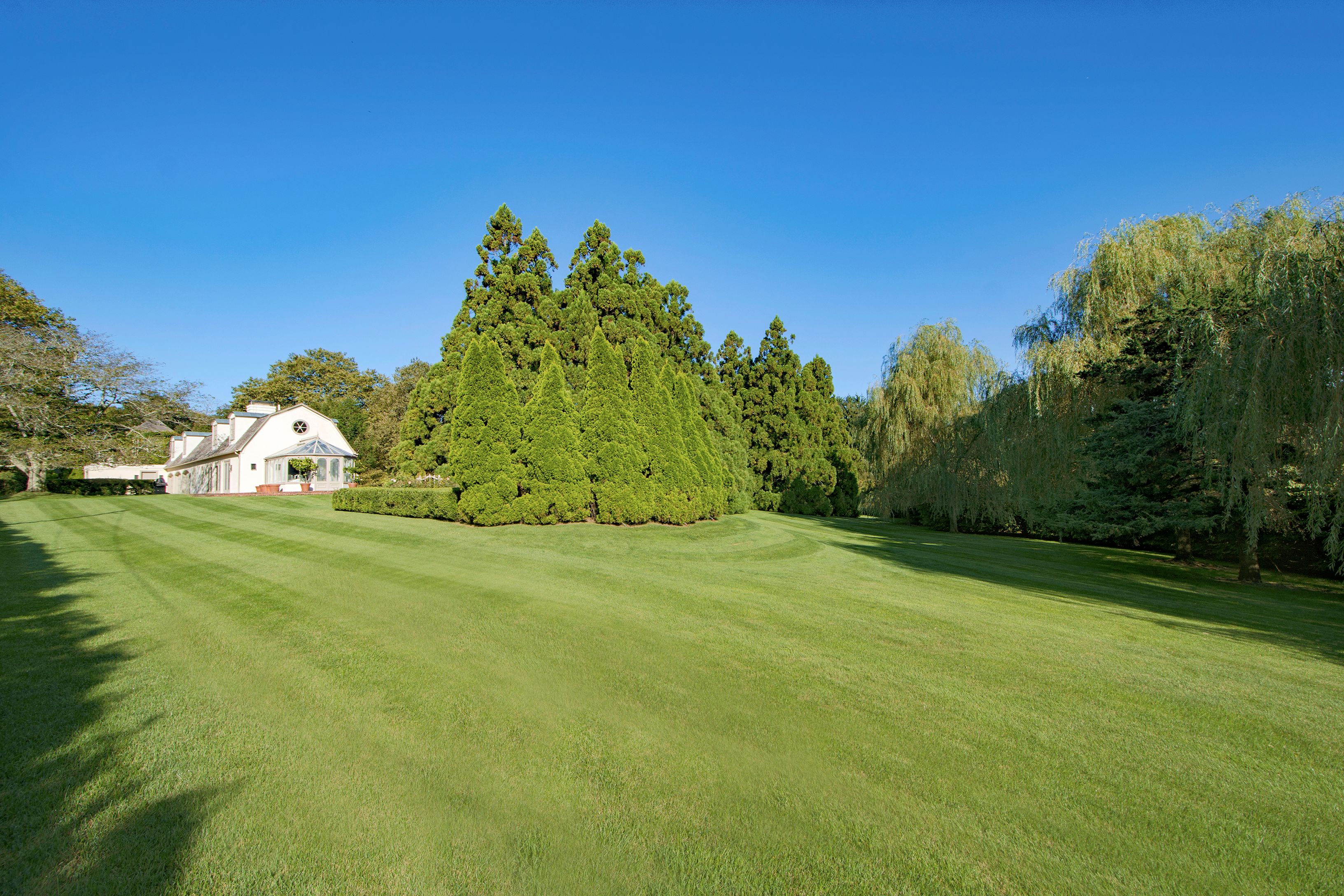 80 Wyandanch Ln, Southampton, NY 11968 Out East