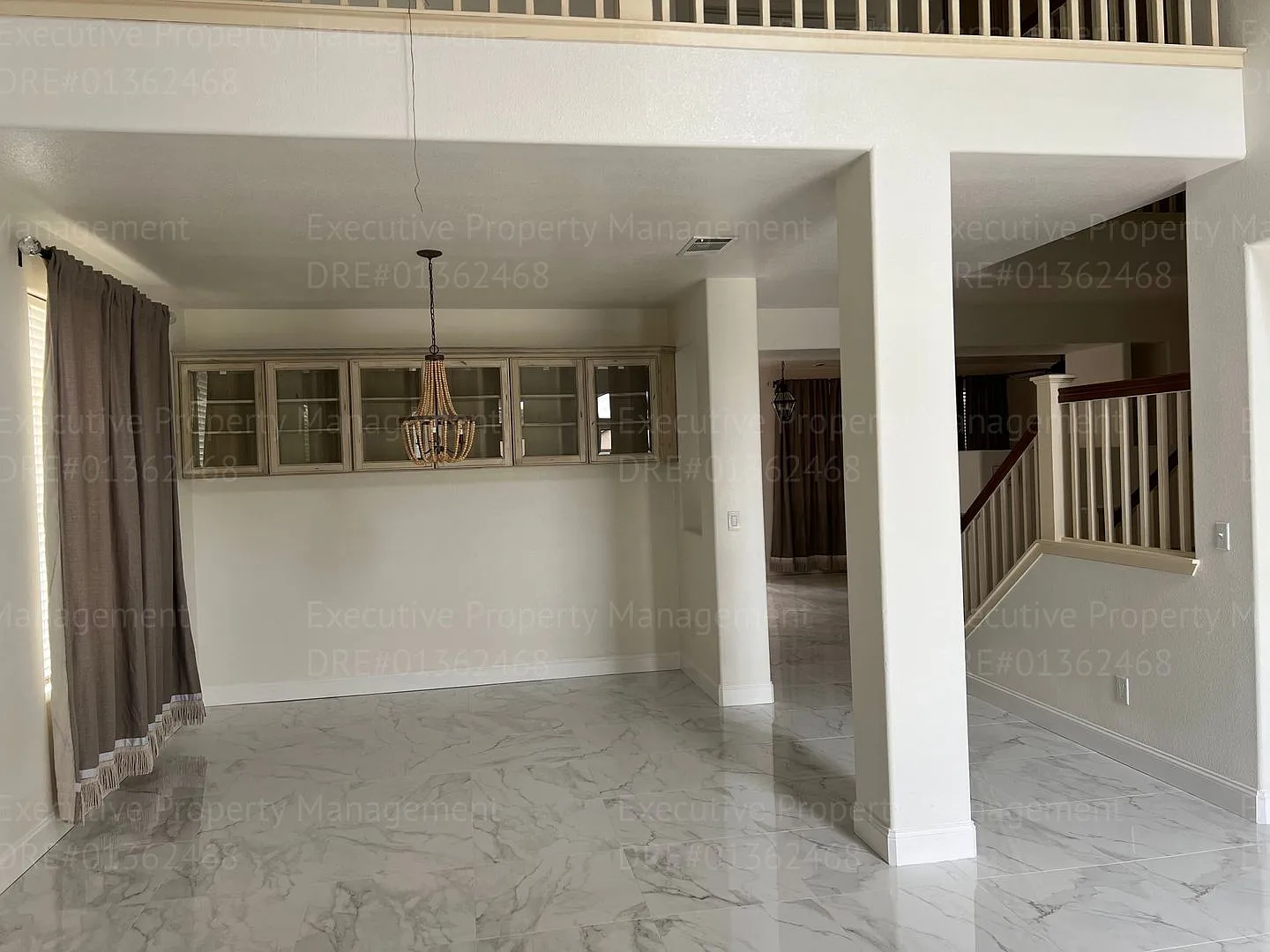 Stunning 4-bedroom, 3 bathroom home located in the westside of Bakersfield this spacious house of... — Photo 4