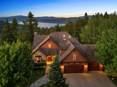 17371 S Running Bear Rd, Coeur D Alene, ID, 83814