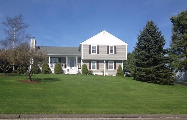 2nd image of 13 Old Sawmill Dr