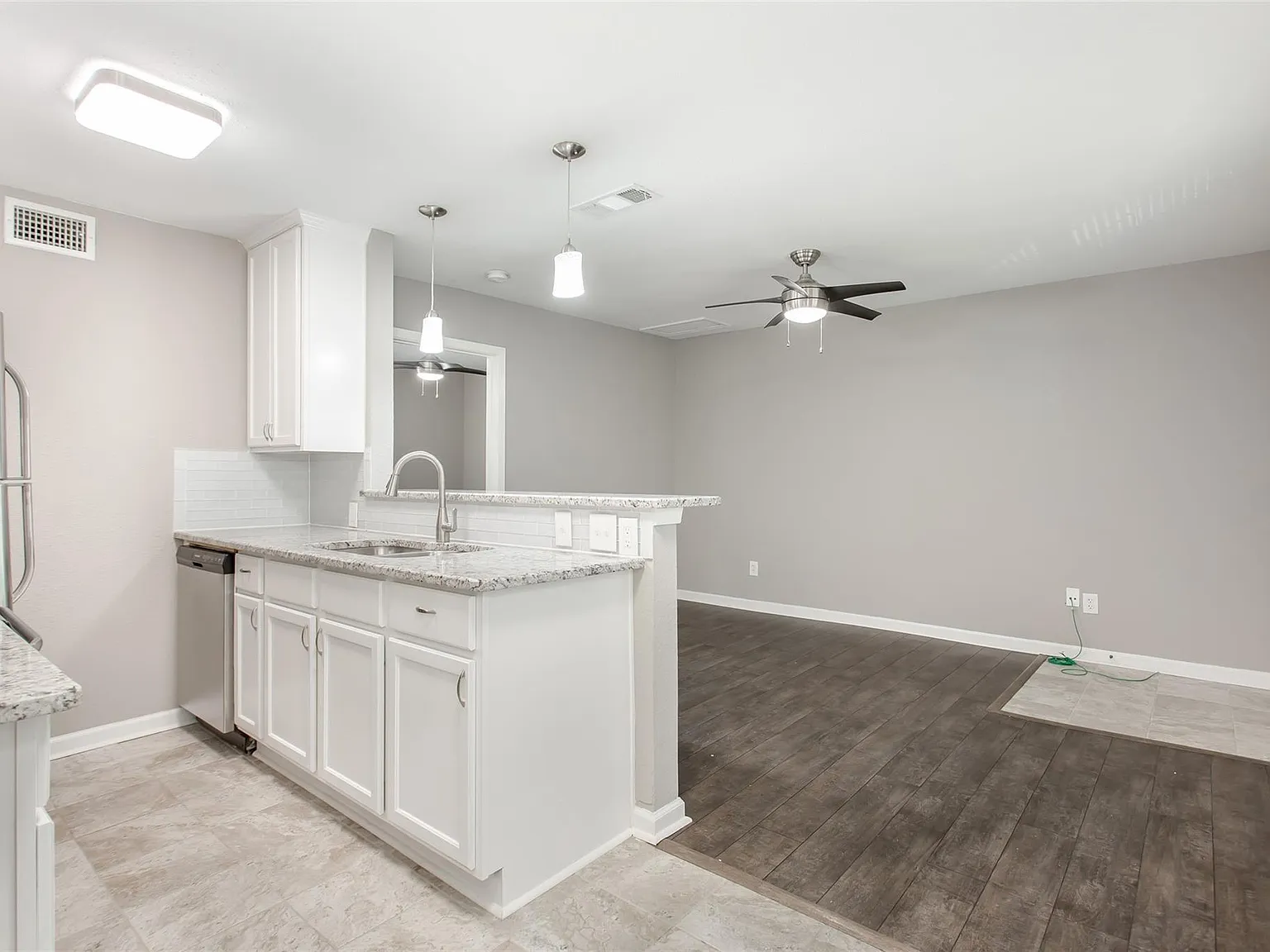 1 bed, 600 sqft, $1,295 — Photo 3