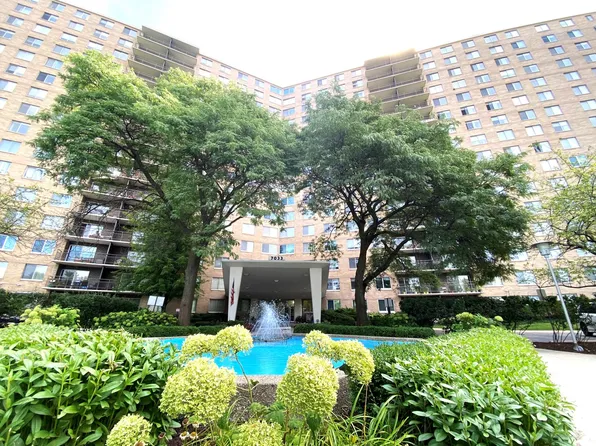 7033 N Kedzie Ave APT 1414, Chicago, IL 60645