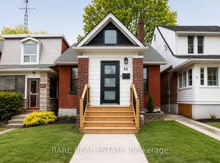 48 Redwood Ave, Toronto, ON M4L 2S6