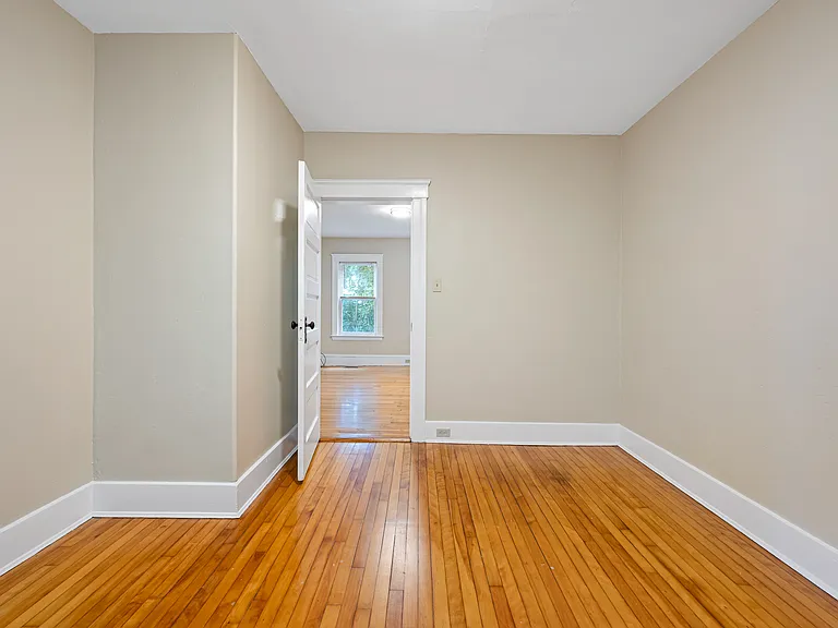 27 Chrome St #1 — Photo 10