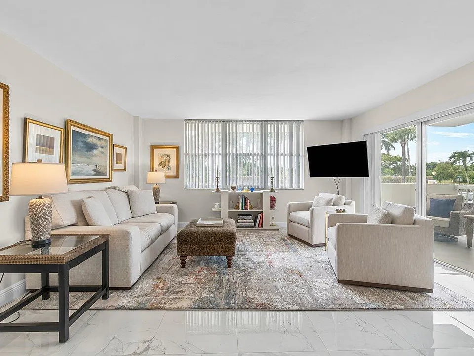 2600 N Flagler Dr #102