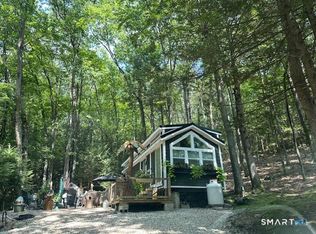 Sun Valley, Stafford, CT 06076