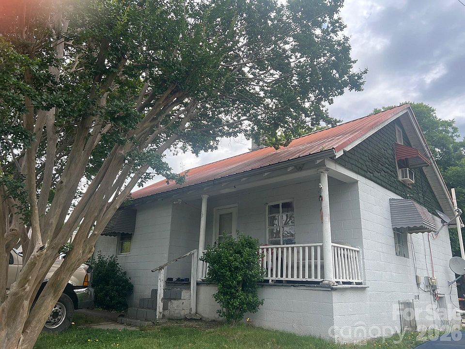 1st image of 157 Quaker Rd