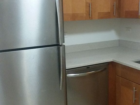 2nd image of 2510 Crescent St