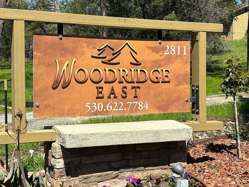 Woodridge East Apartments