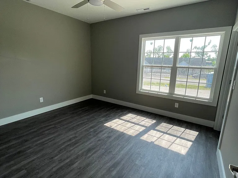 271 Spring Creek Ave — Photo 9