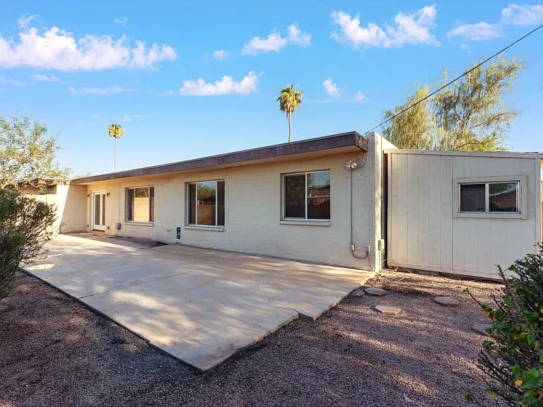 1702 E Gaylon Dr — Photo 20