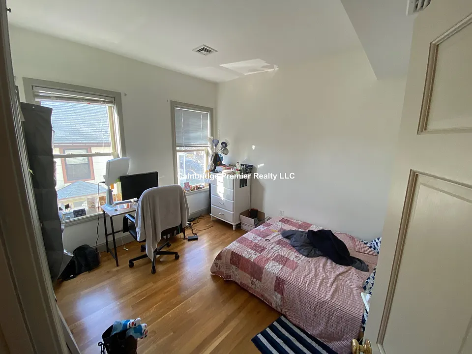 58 Market St #1