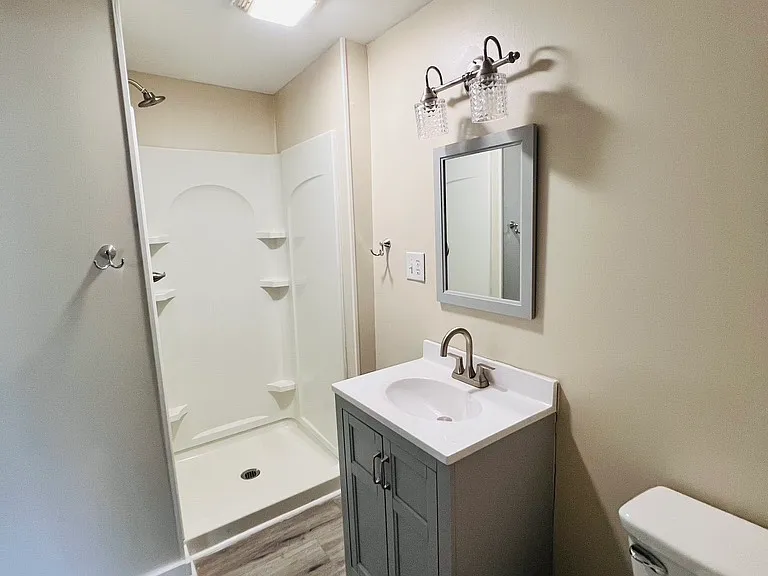 501 Vine St — Photo 9