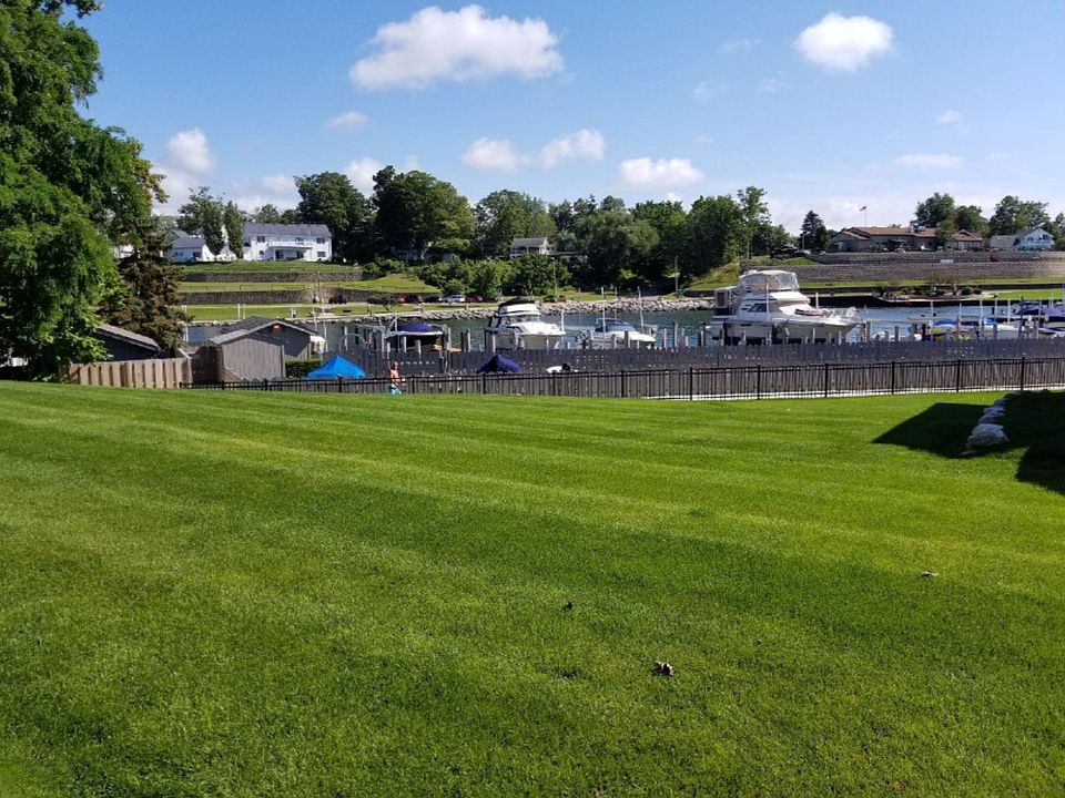 1st image of 44 N Shore Dr