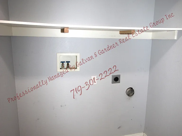 3850 Strawberry Field Grv #B — Photo 20