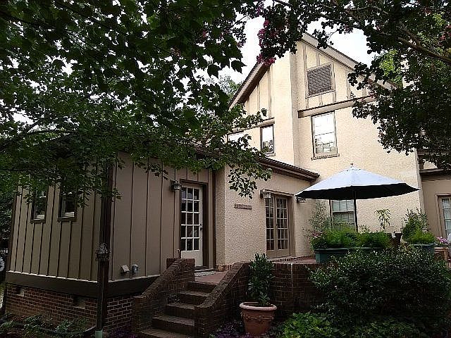 2nd image of 1005 N Eugene St