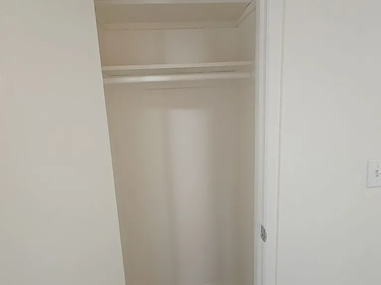 3401 Hidden Oak Ct — Photo 11
