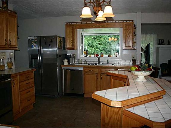 5th image of 8663 Merry Oaks Ln