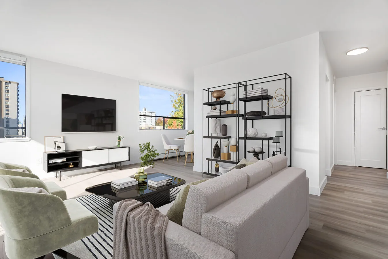 Pacific Cove Apartments — Photo 4