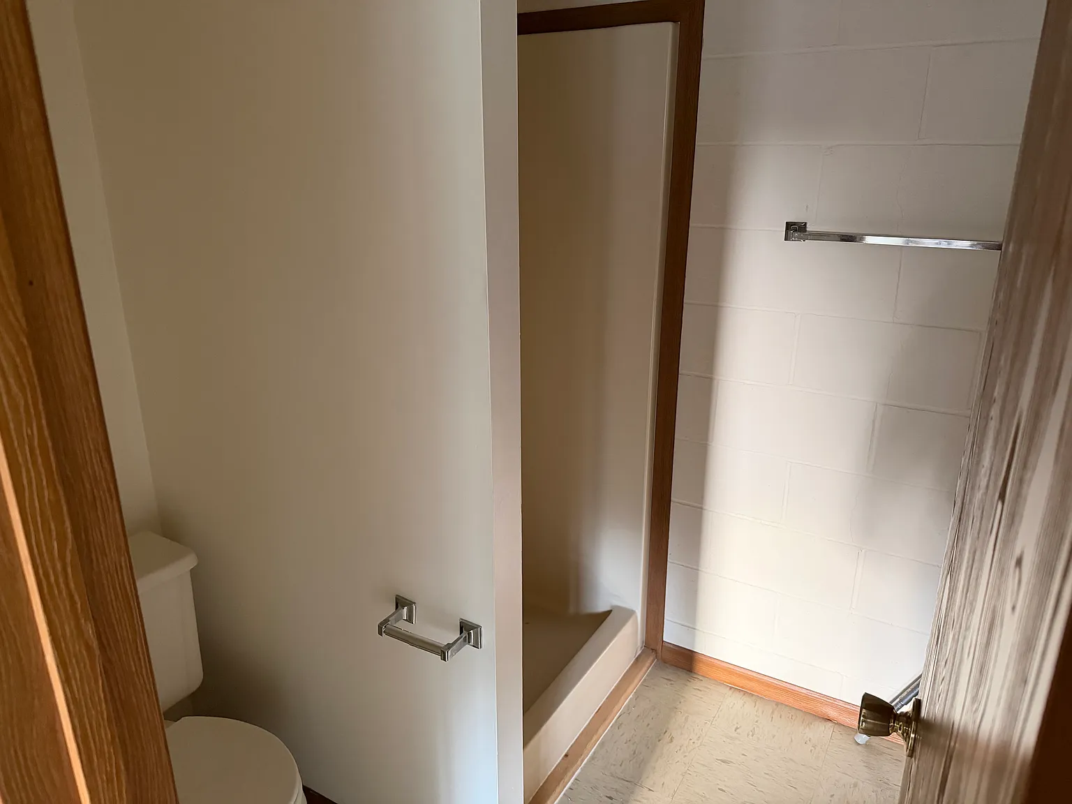 3 bed, $1,500 — Photo 3