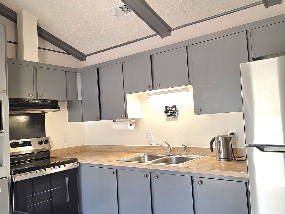 1st image of 651 Ynestra Dr