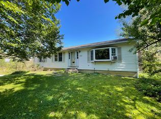 326 West Rd, Manchester, VT 05254