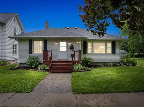 306 Mulberry St, Tipton, IA 52772