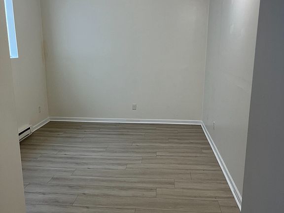 Spacious bedroom