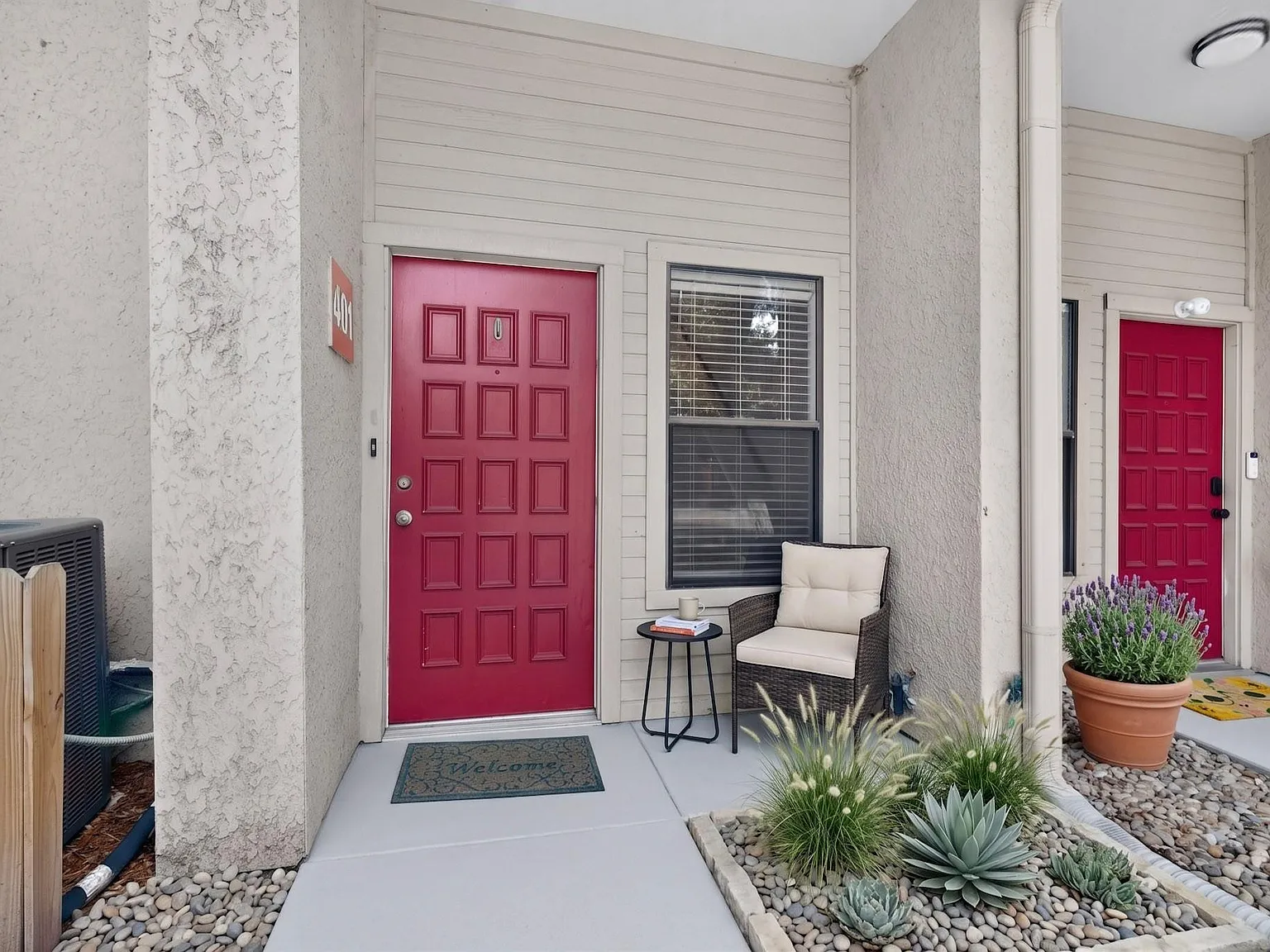 2 bed, 1.5 bath, 1047 sqft, $1,250 — Photo 3