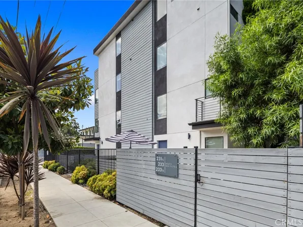 233 N Burlington Ave, Los Angeles, CA 90026