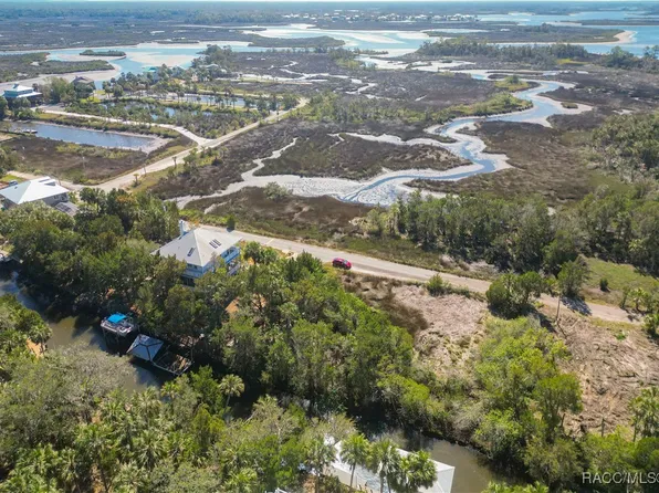 12193 W Bald Eagle Ct, Crystal River, FL 34429