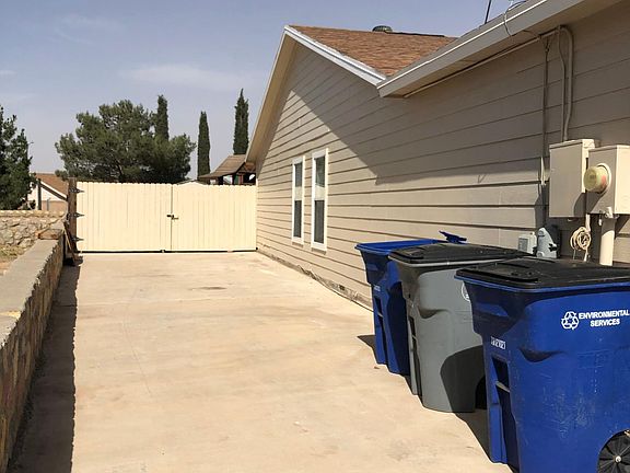 2nd image of 12504 Tierra Padre Ln