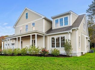 4 Fieldstone Ln, Newbury, MA 01922