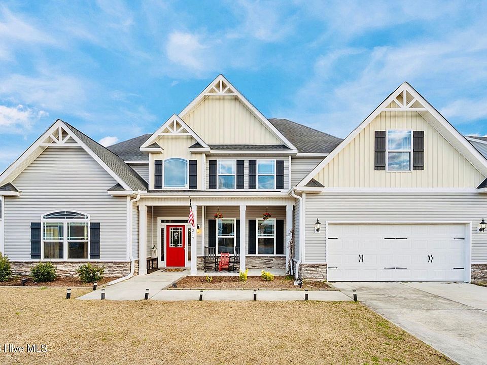 1st image of 279 Southwest Plantation Drive