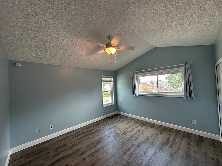 1724 Chatham Cir — Photo 10