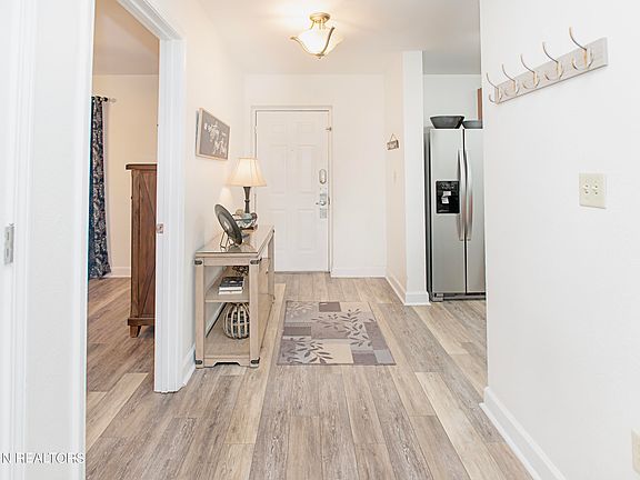 5th image of 124 Plaza Dr Unit 3304