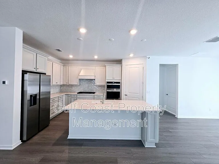 11224 Shoreline Trl — Photo 3
