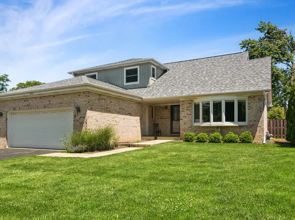 1241 N Chestnut Ave, Arlington Heights, IL 60004