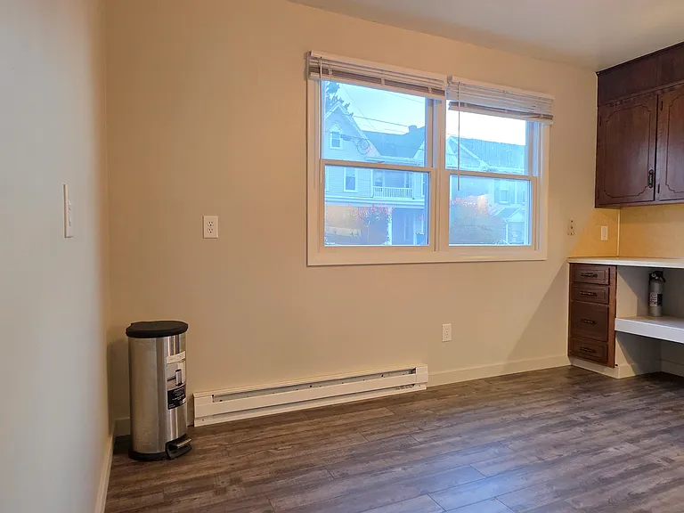149 W North St #149 — Photo 2