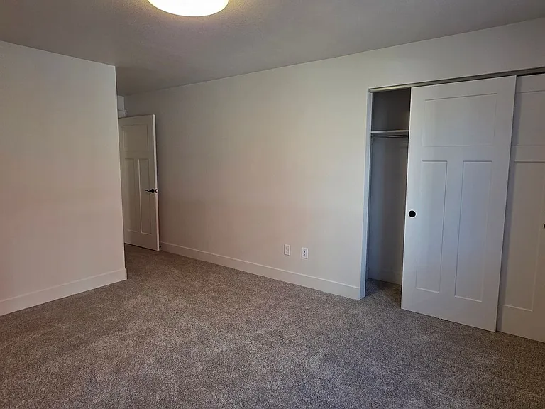 1026 Center Dr — Photo 43