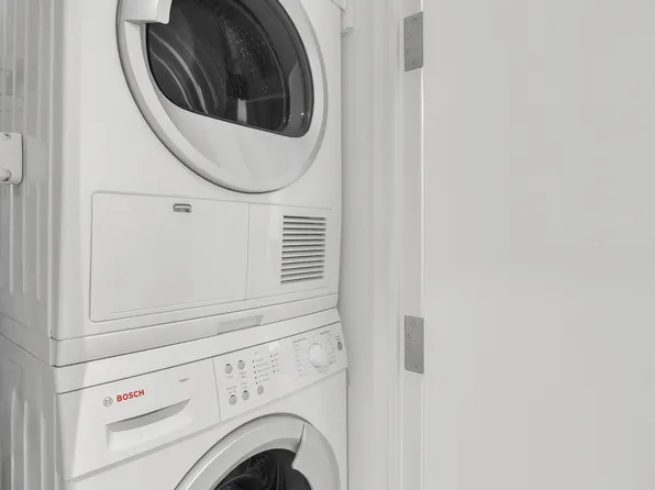 303 East 33rd Street image 11 of 11